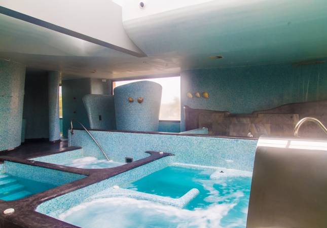 Espaciosas habitaciones en Hotel Valle del Este Golf Spa & Beach Resort. Disfruta  nuestro Spa y Masaje en Almeria